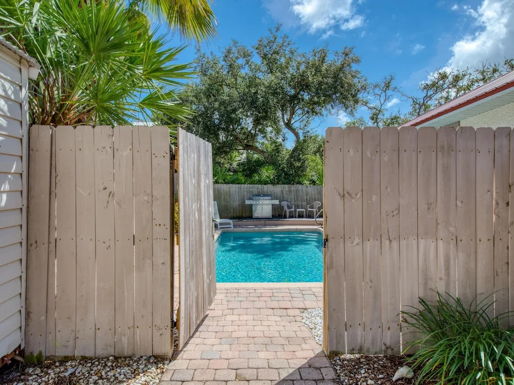 Lovely Vilano Beach W/ Pool, Boat Parking 4 Bedroom Home