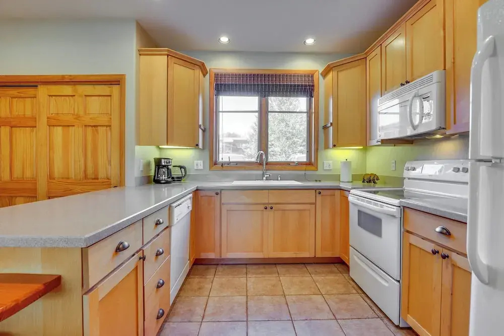 Walk to Main Street: Grand Lake Condo w/ Patio