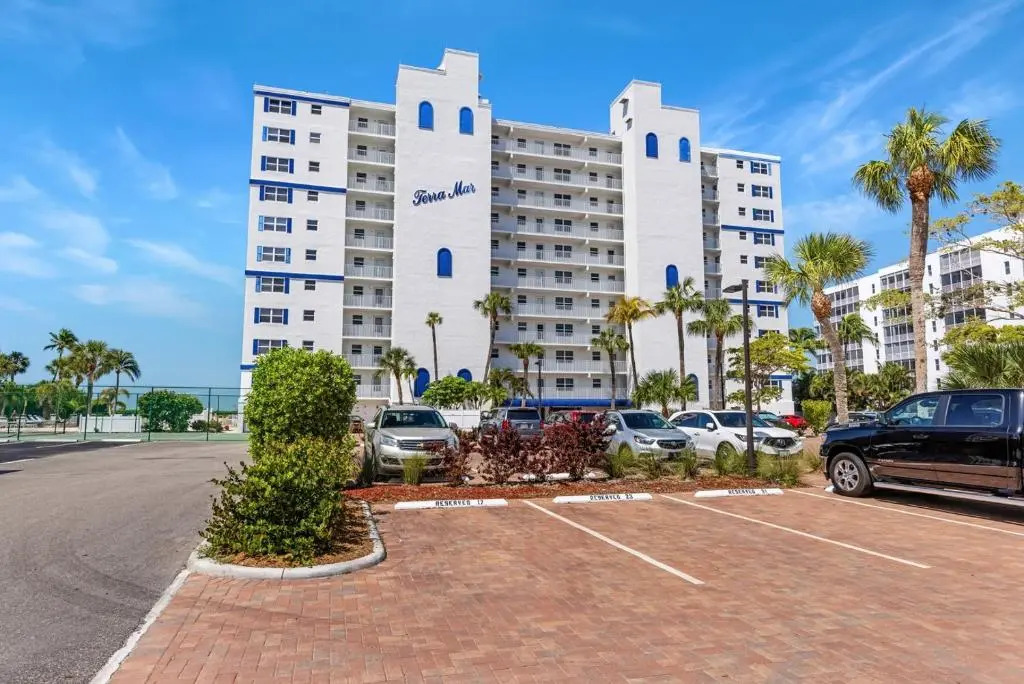 Terra Mar 706, 2 Bedroom, Sleeps 6, Beach Front, Heated Pool, Elevator