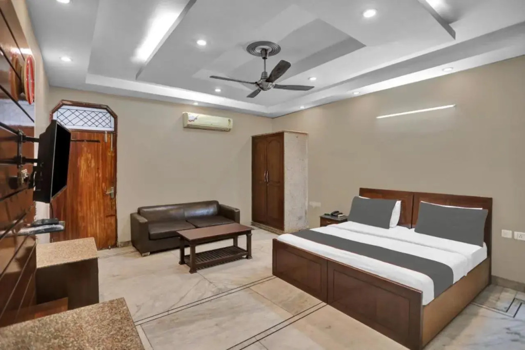 Hotel OM Plaza