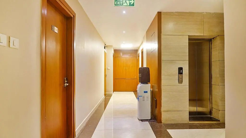 FabHotel Eminent Suites Gachibowli