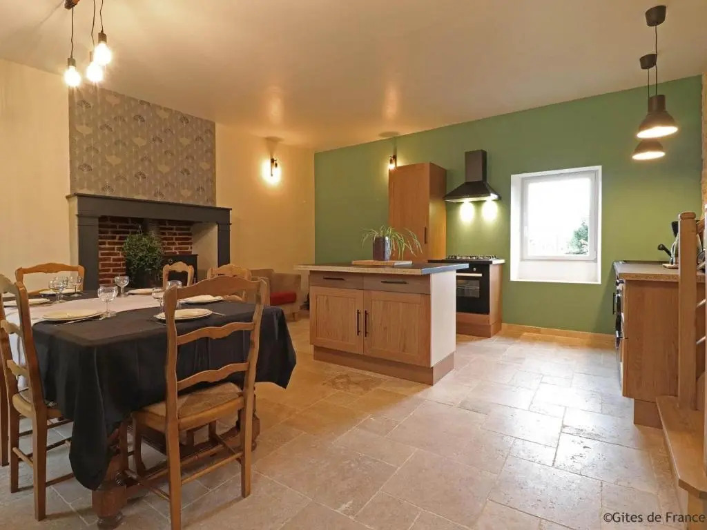 Maison ancienne charmante avec jardin clos et animaux acceptés - FR-1-497-150
