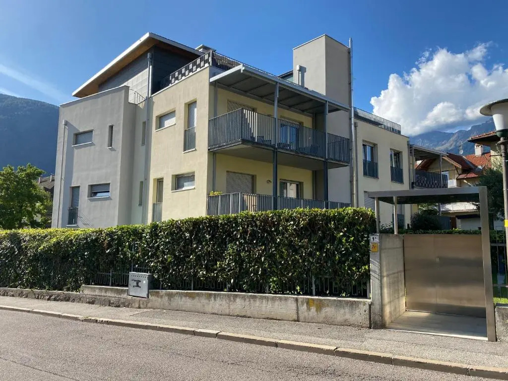 Villa Ehrenburg - Private Apartments
