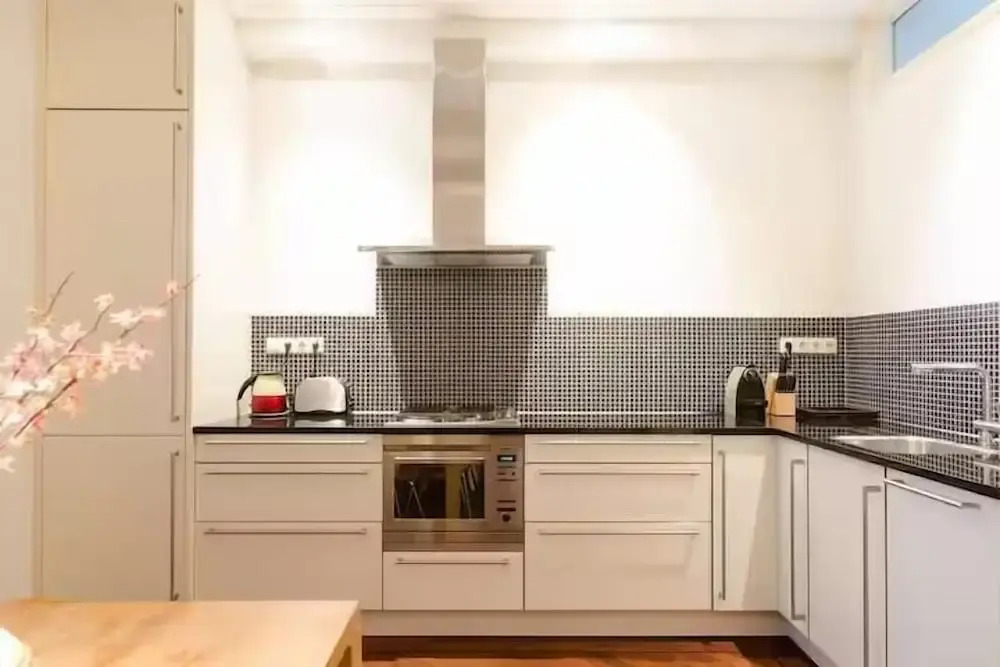 Marnix360Apartments
