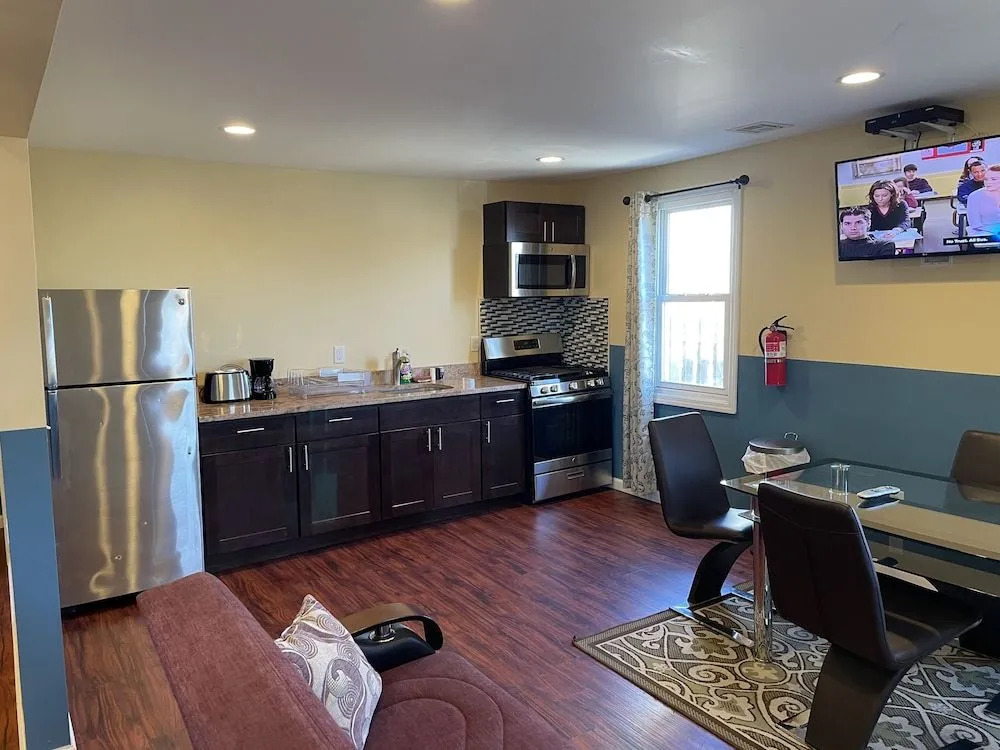 JD Apartment and House