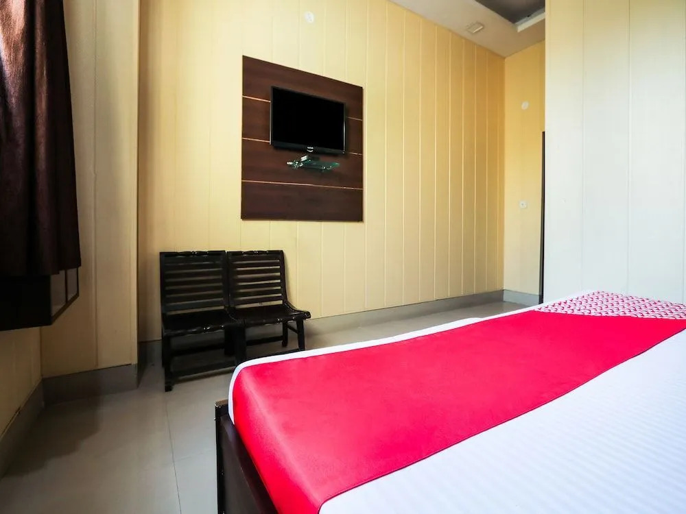 Hotel J7 International By OYO Rooms