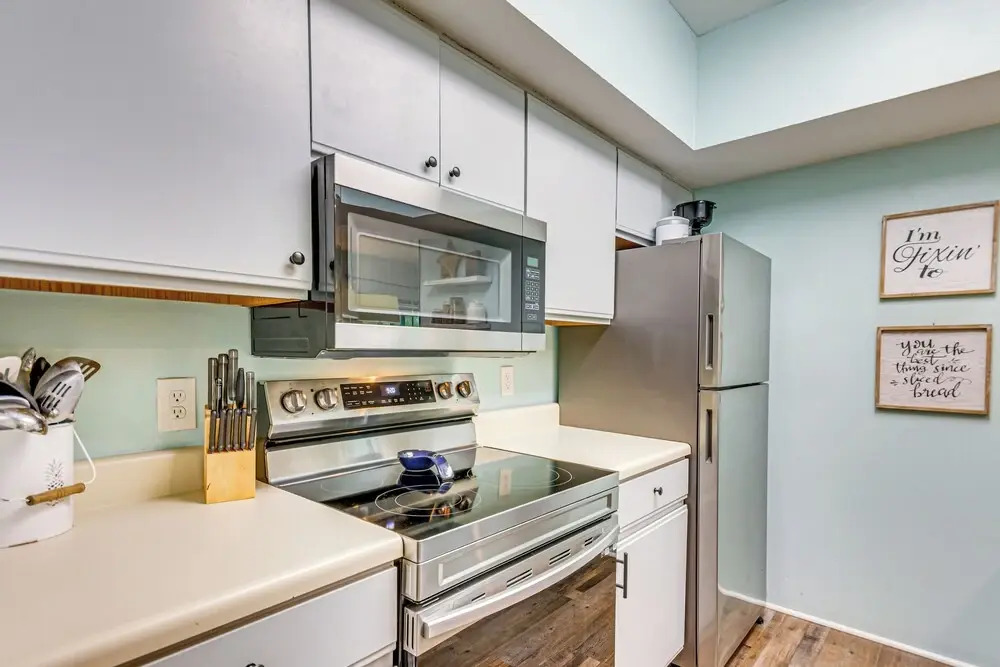7 Mi to The Wharf: Gem w/ Beach Access