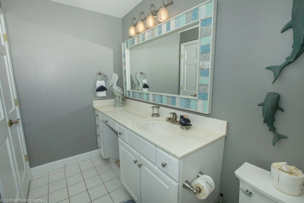 Oceania 703 3 Bedroom Condo by RedAwning