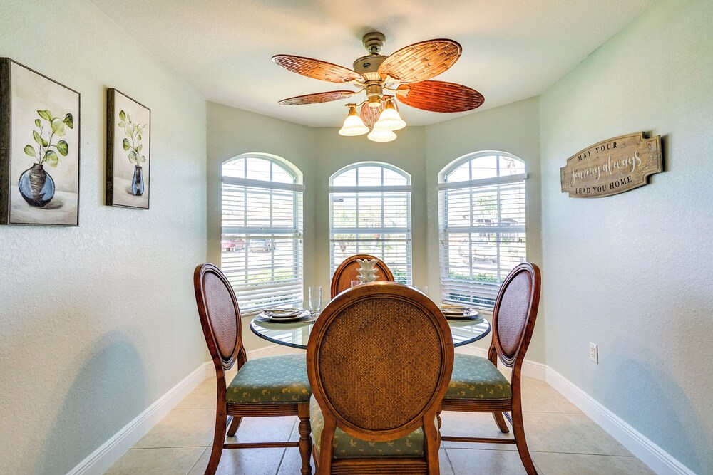8 Mi to Beach: Cape Coral Home w/ Lanai + Pool