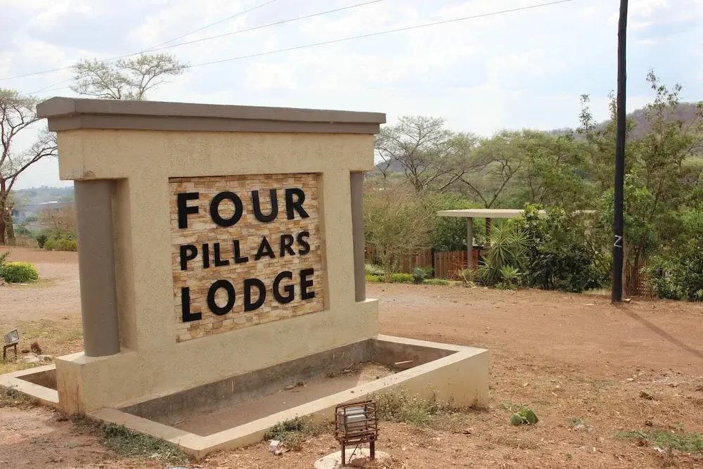 Four Pillars Lodge Chilanga