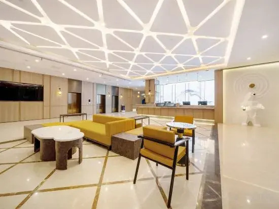 Starway Hotel (Wuhu Fantawild Roland Town)