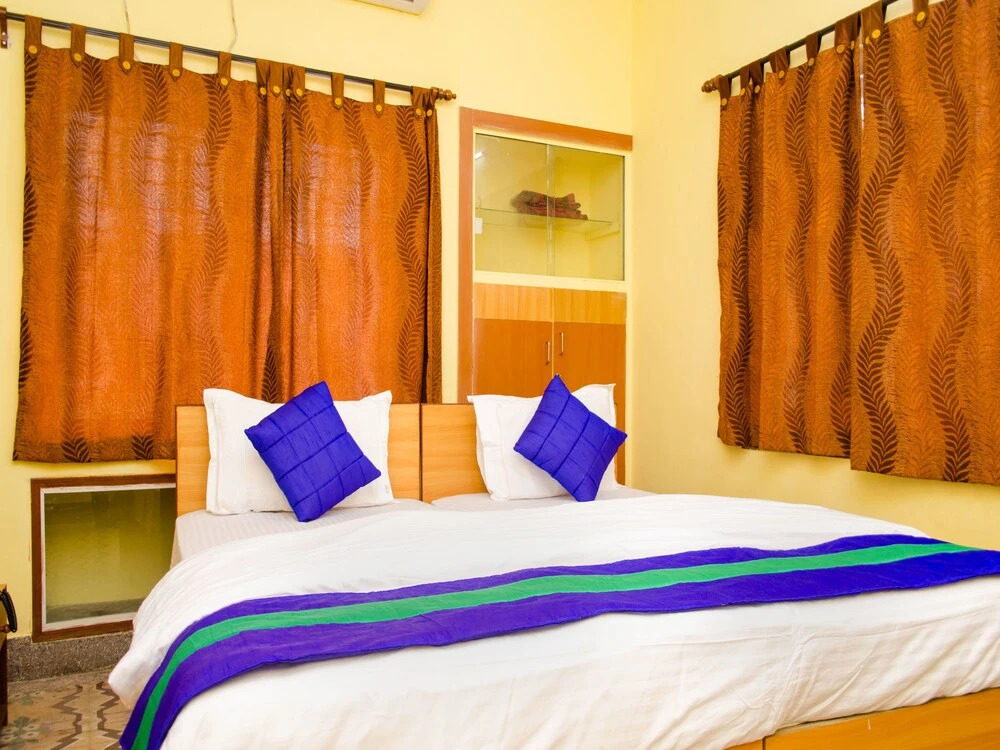 Debs Guest house