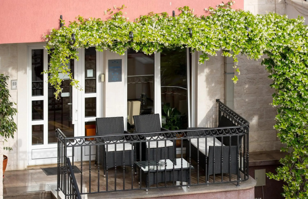 Apartments Ivona