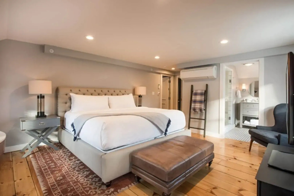 Inns at Equinox