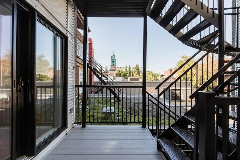 Exquisite Modern Condo in Little Italy