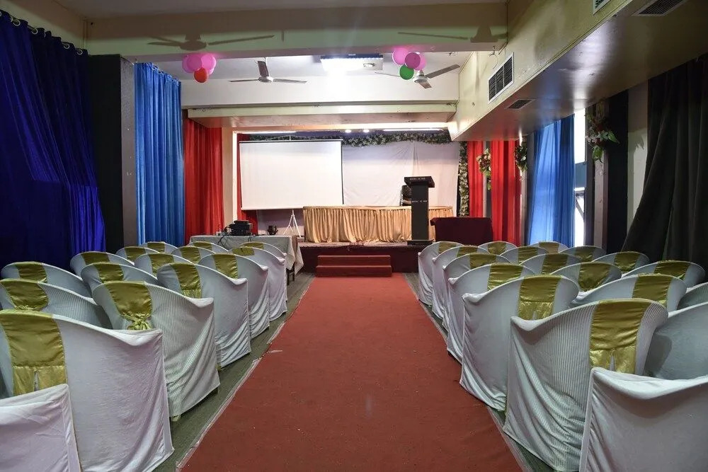 Oyo 49896 Hotel Ic Inn