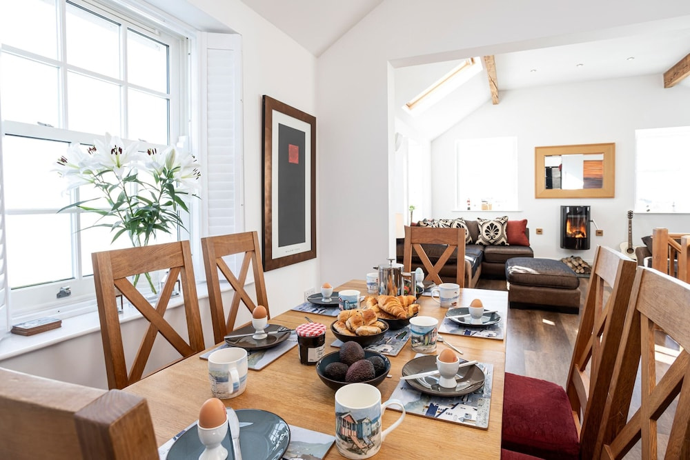 Cottage in South Walney Nature Reserve, No Deposit