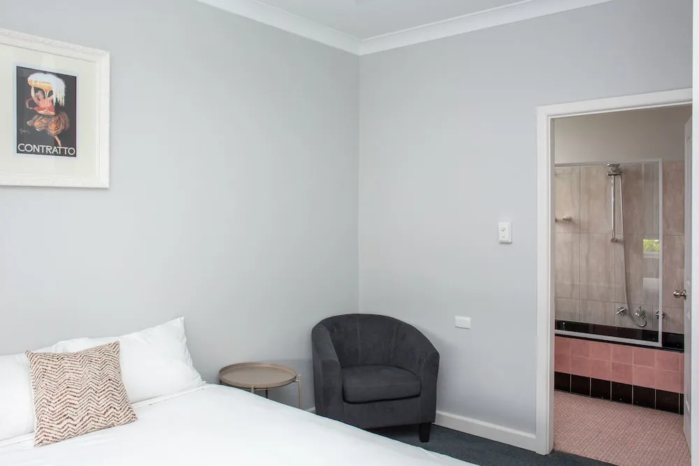 Five Island Hotel