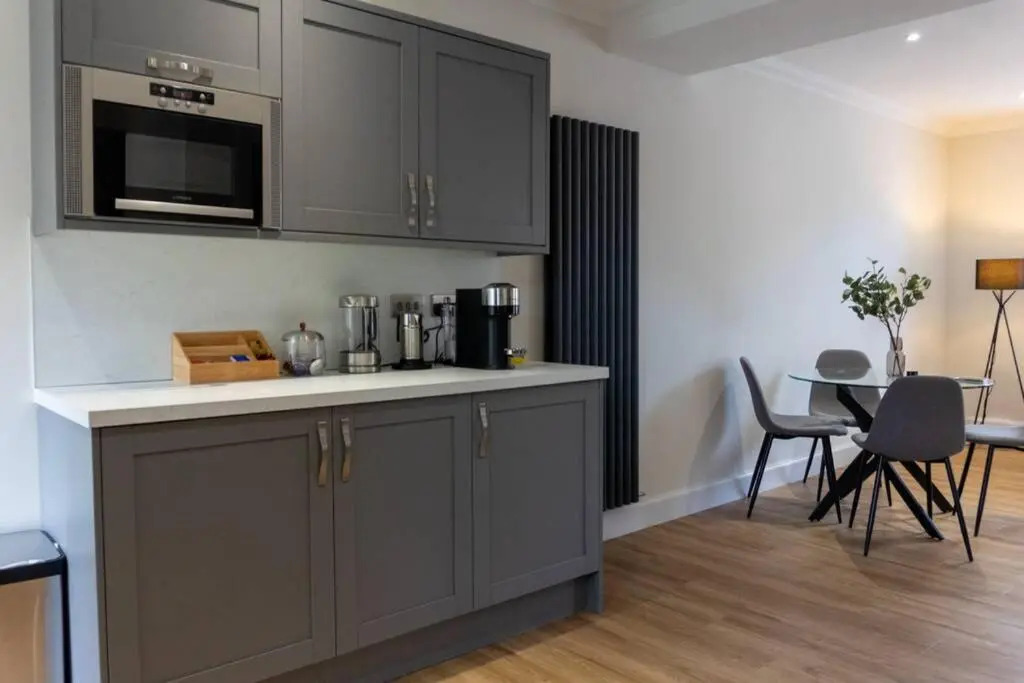 9 Argyle Square - Stylish 2 Bedroom Apartment