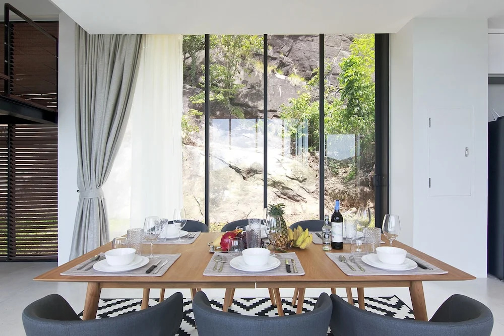 Luxury Sea and Sunset View 4BR 4BA Pool Villa