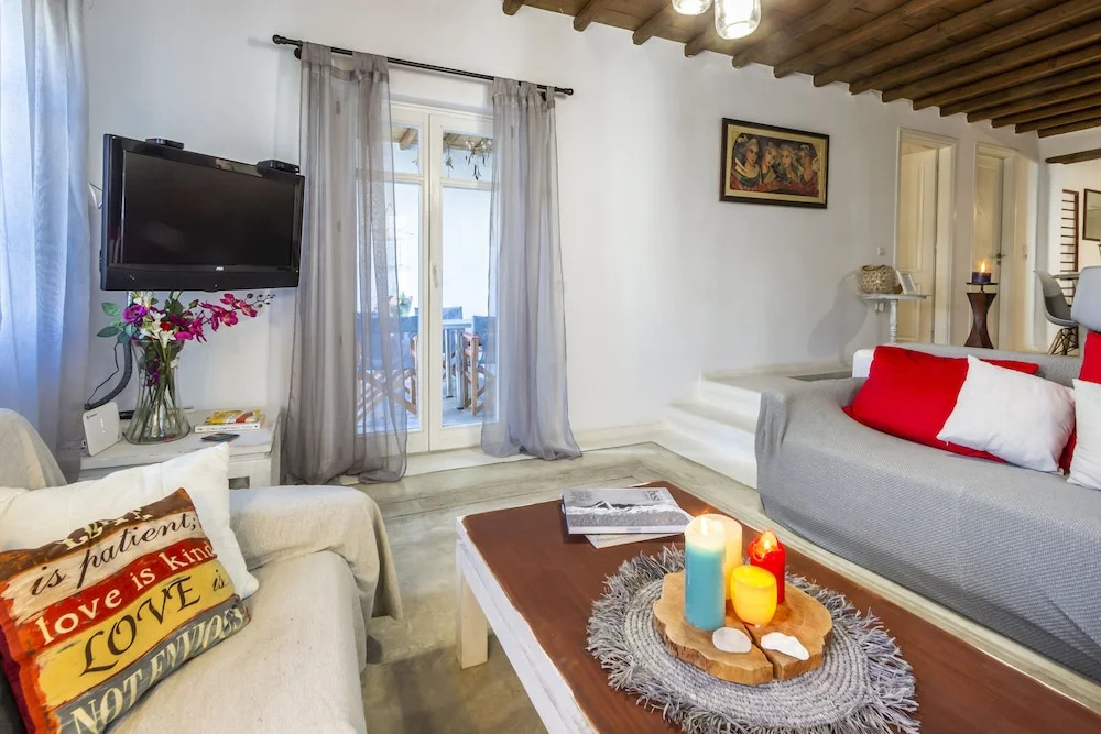 Ornos Apartments