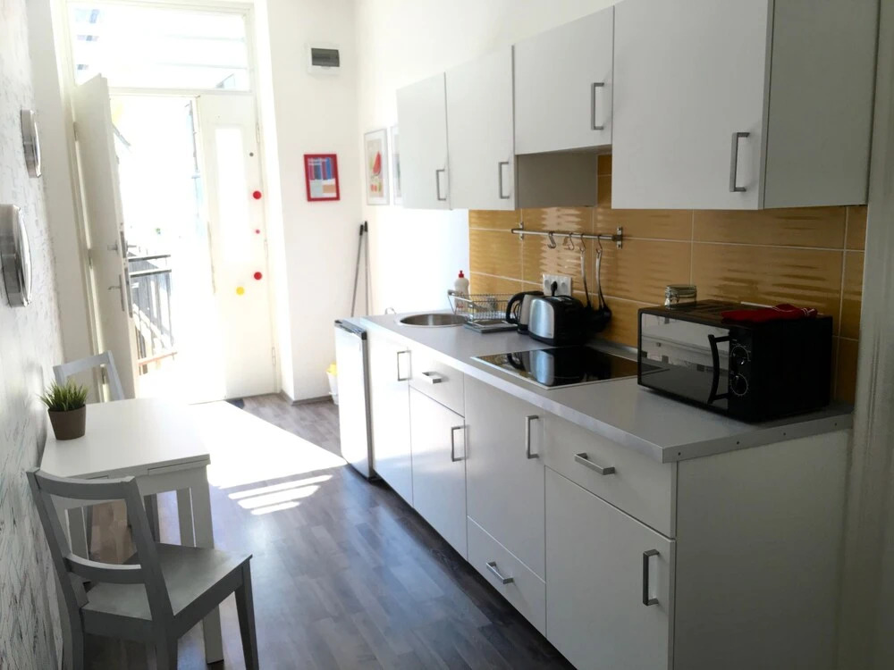 Hi5 Apartments - Ruin Bar District