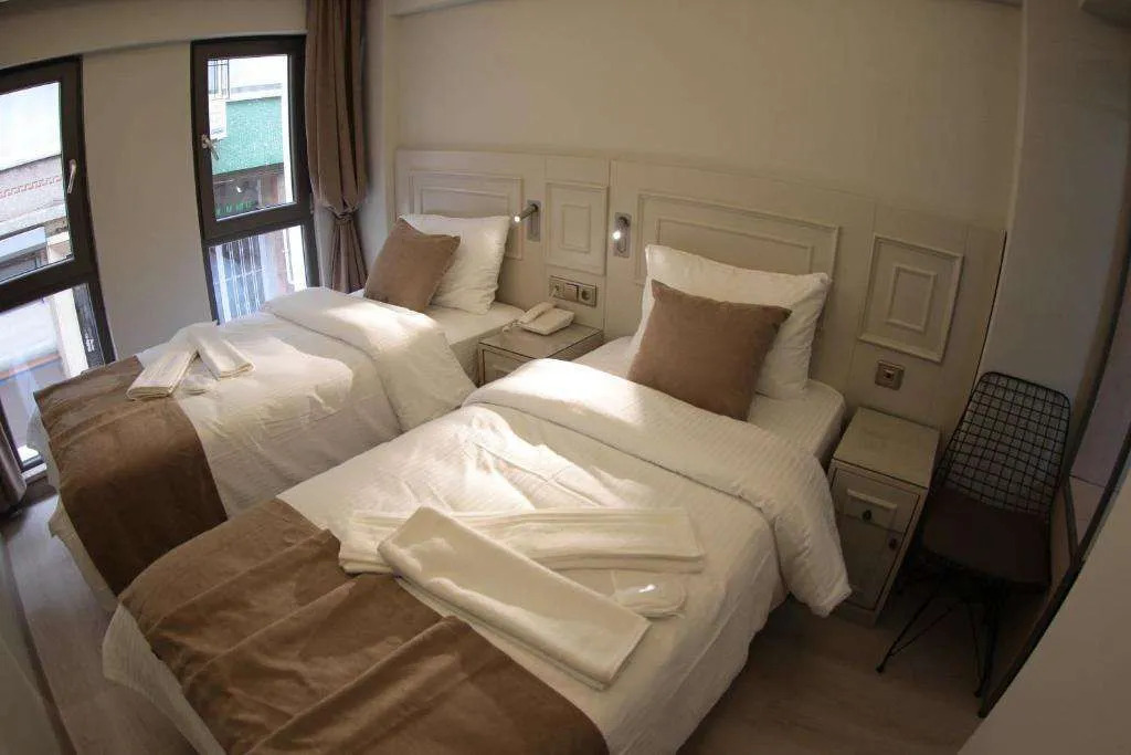 X-NELLYİ HOTEL