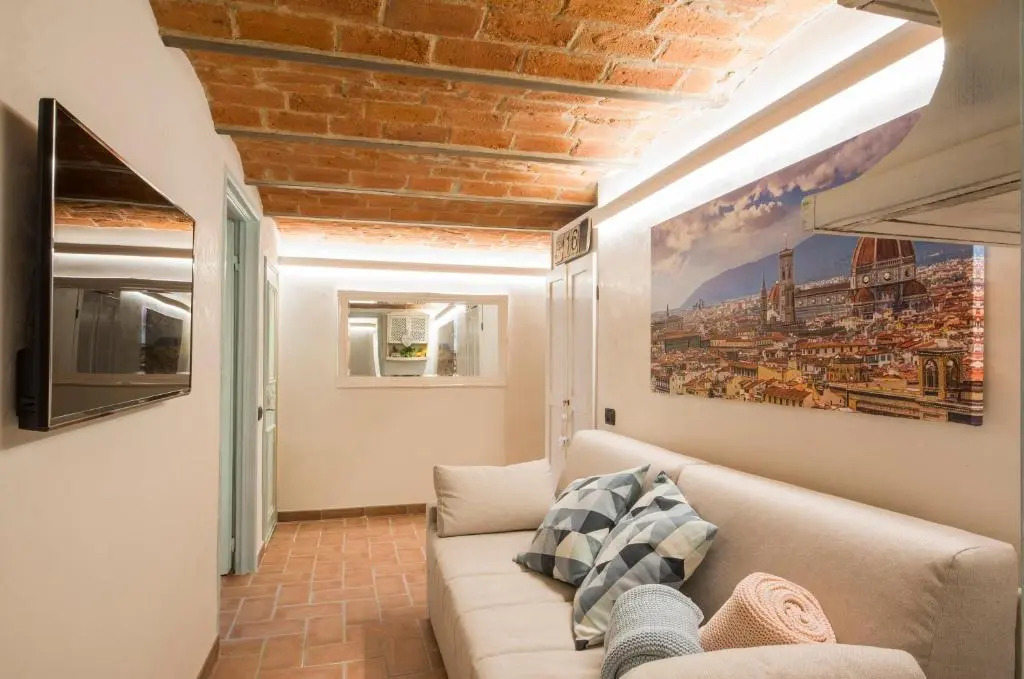 Florence Luxury House