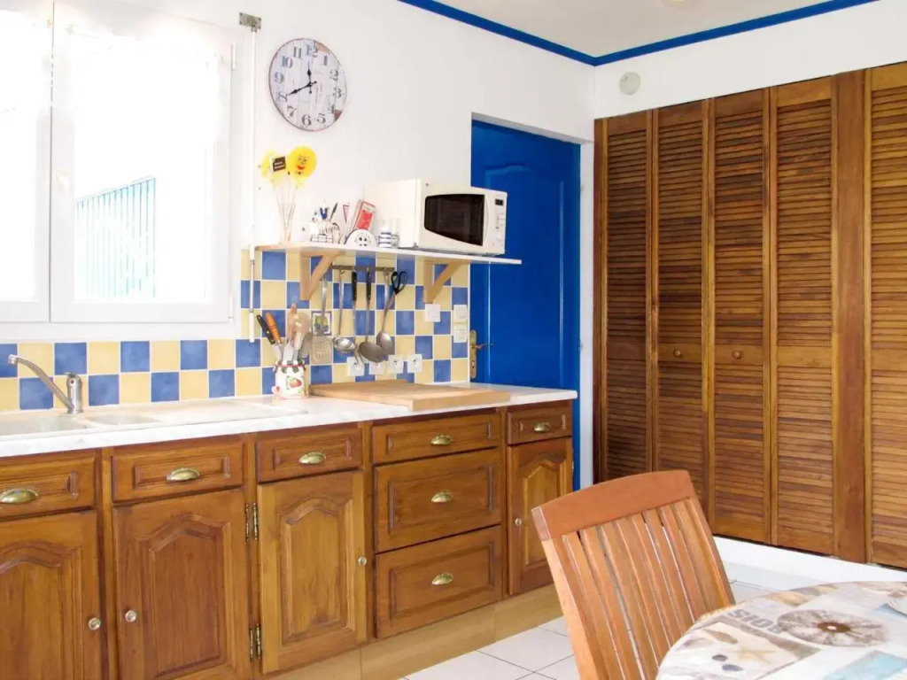 Holiday Home Ty Bihan - LOY114
