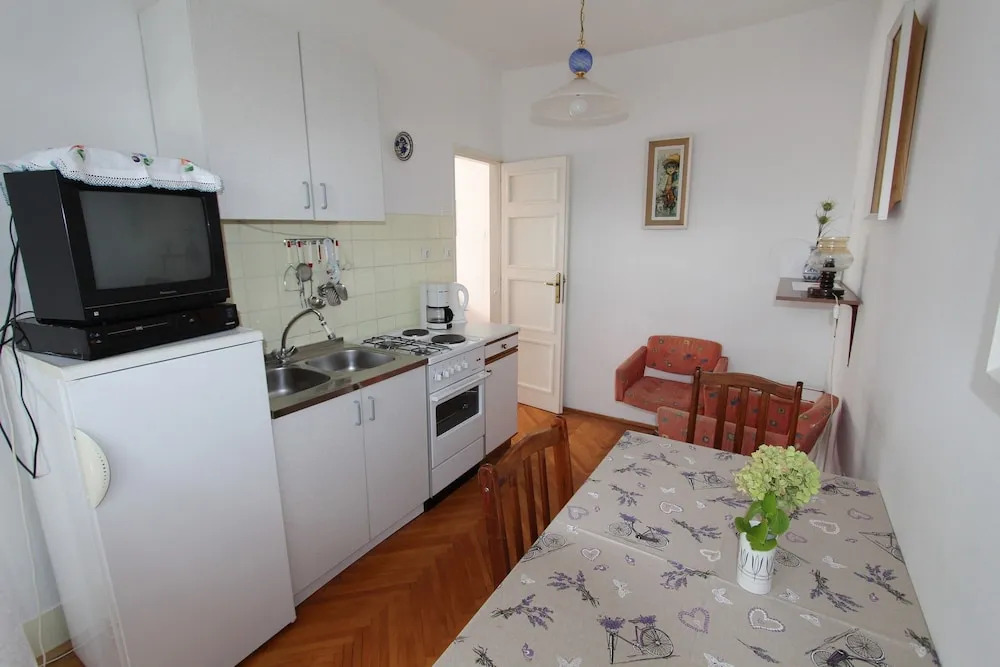 Apartment Dragi Kamen