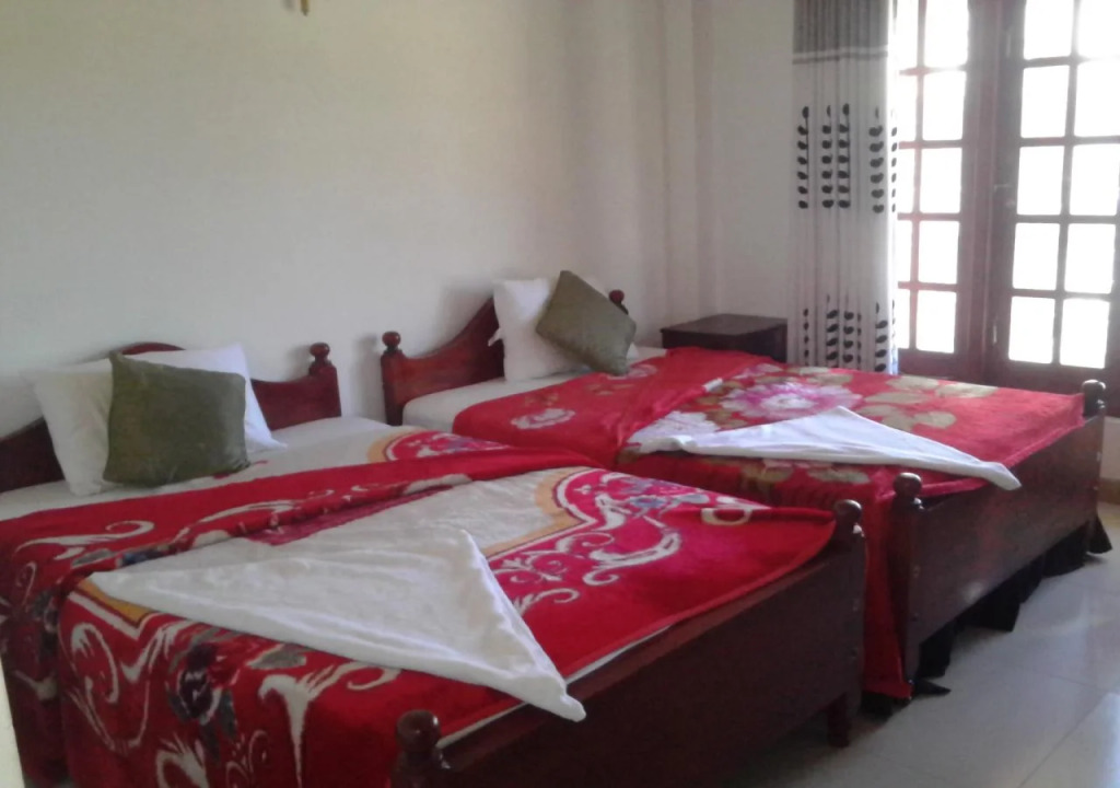Thilina Hotel