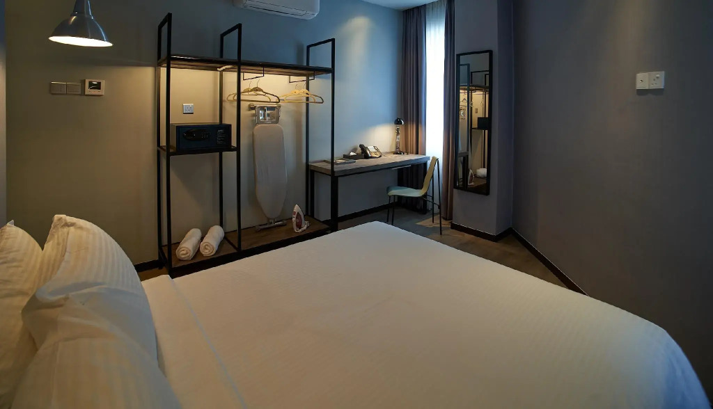 Urban H Hotel