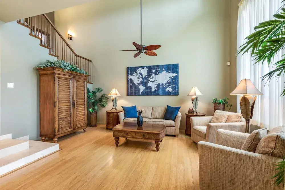 Beautifully Furnished - Hawaiian Villa - AC & Wifi! - Vrkcv