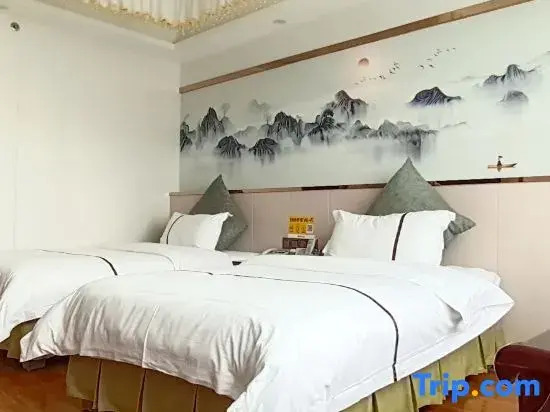 Yilong Hotel
