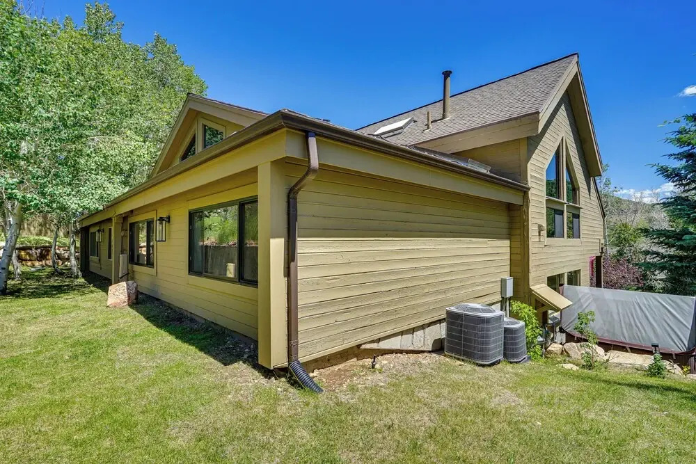 Deer Valley Retreat w/ Hot Tub & Movie Room