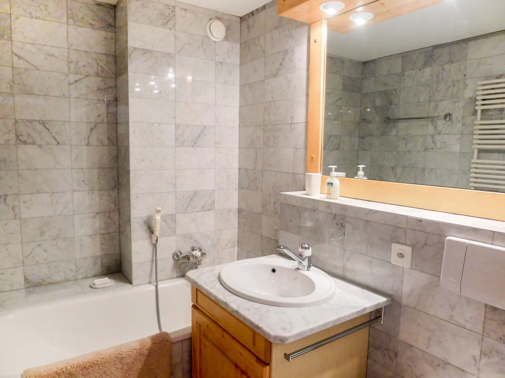 Apartment Le Miclivier B2 by Interhome