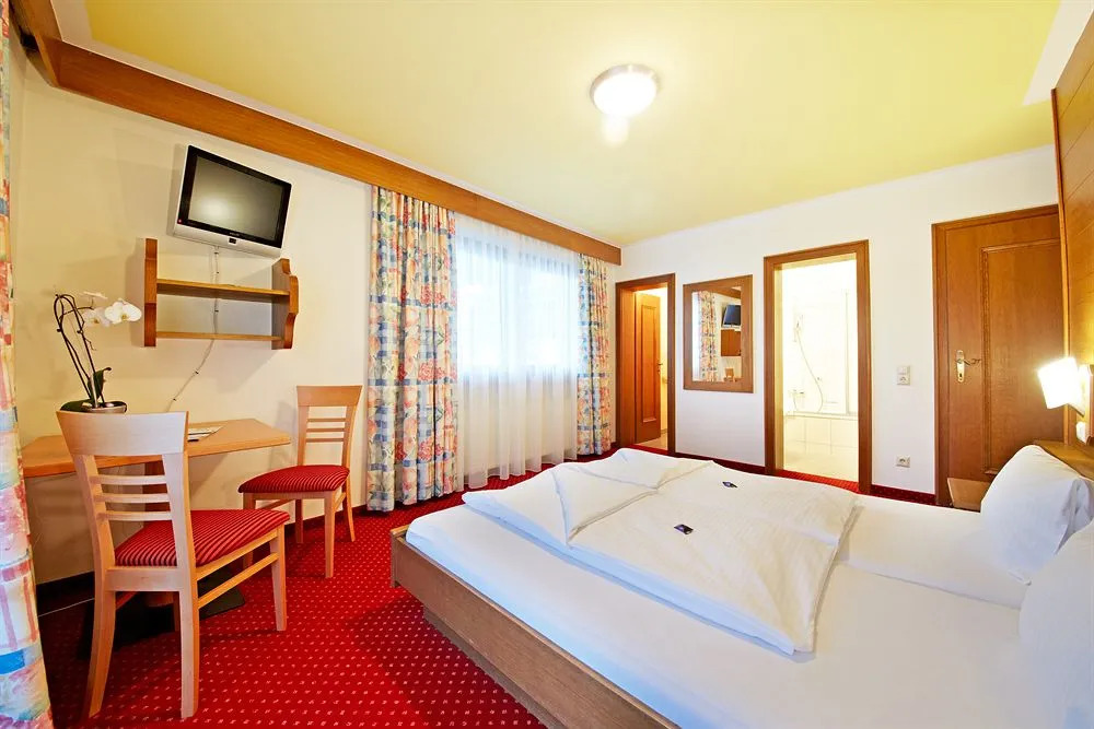 Hotel HELIS - Joker Card included in Summer