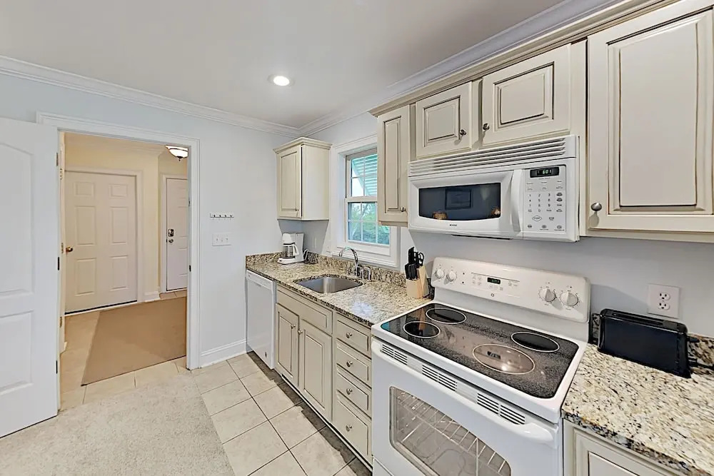 New Listing! Oceanside Village Beach W/ Pool 5 Bedroom Home