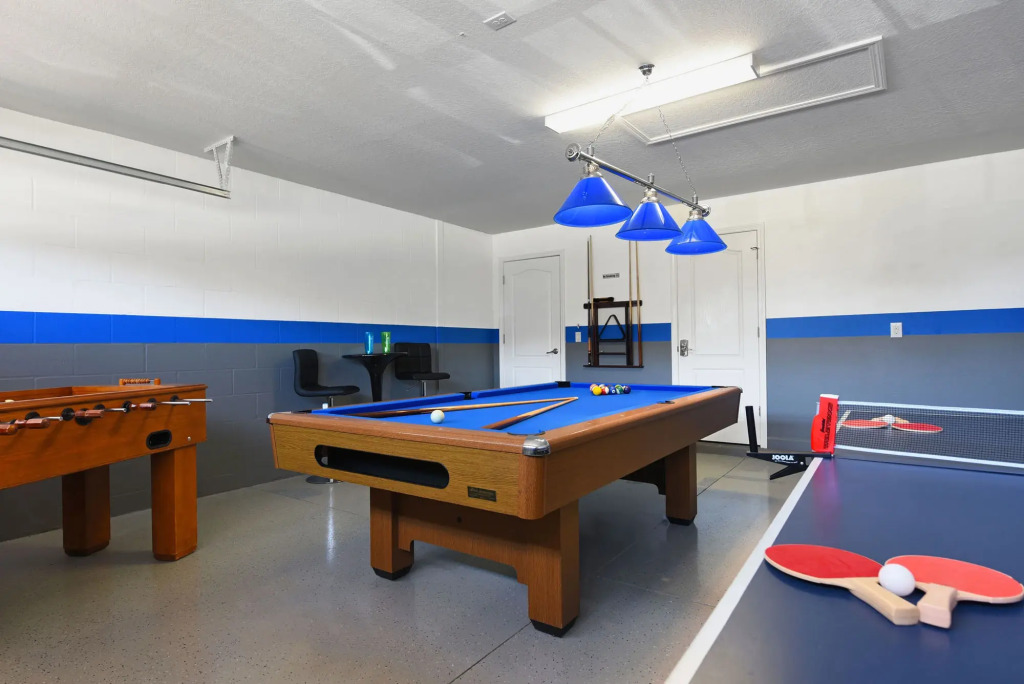 Huge 6bed Hm Pool Gm Rm Champions Gate-1444mvd 6 Bedroom Home by RedAwning