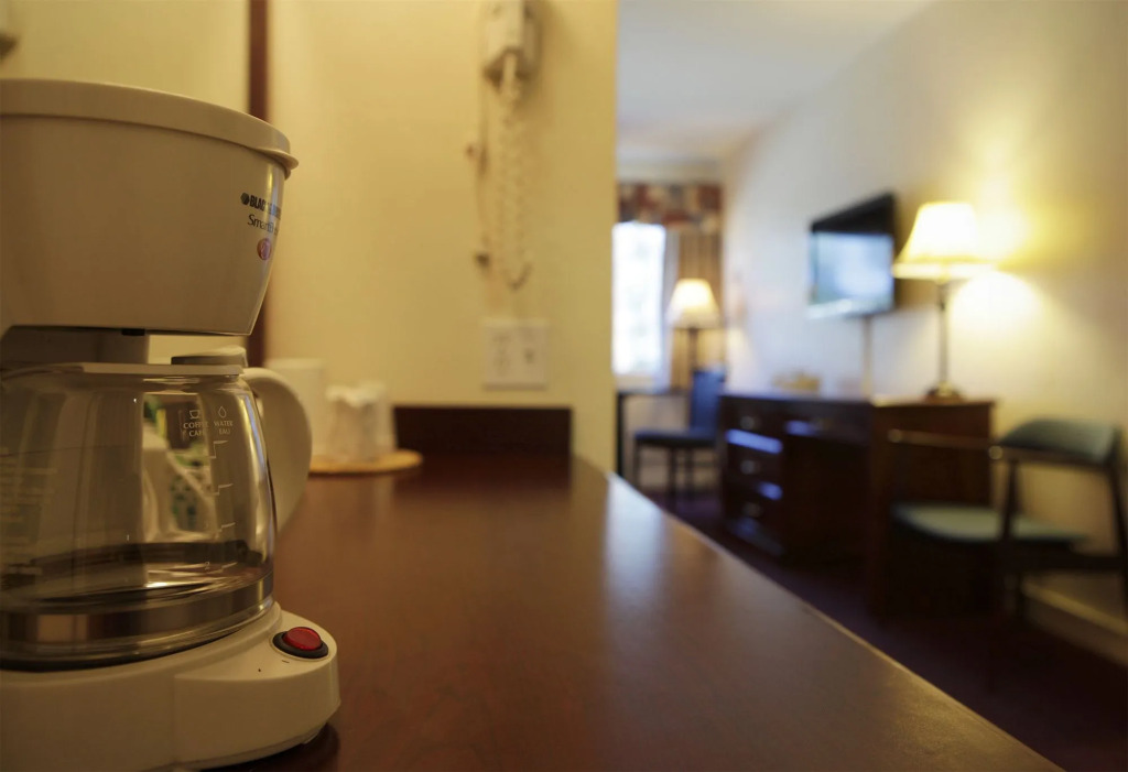 Scotts Inn & Suites