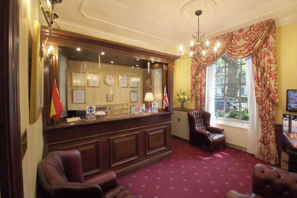 Balmoral House Hotel