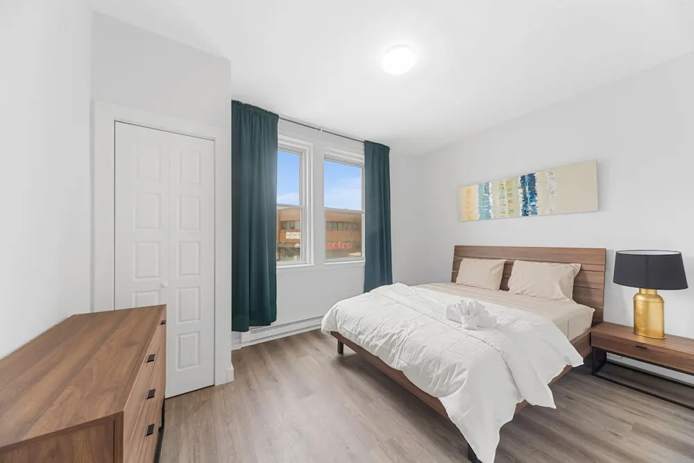 Stonewall Suites