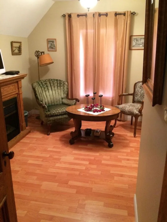 The Peak Sunset Bed & Breakfast