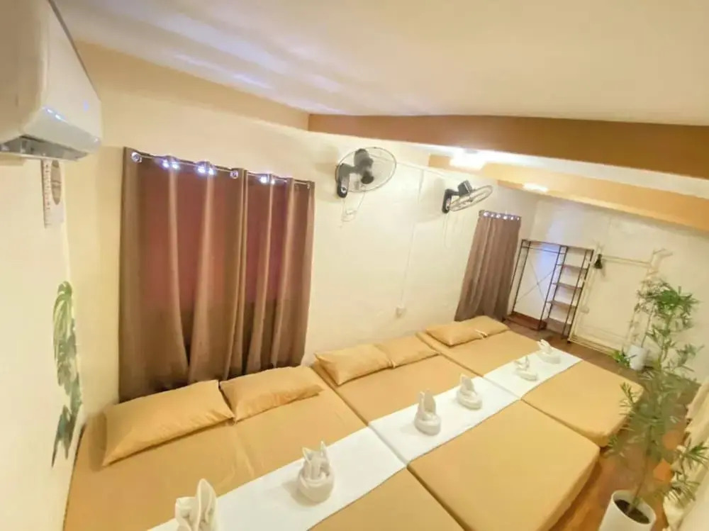 The Beach House Bucana Homestay