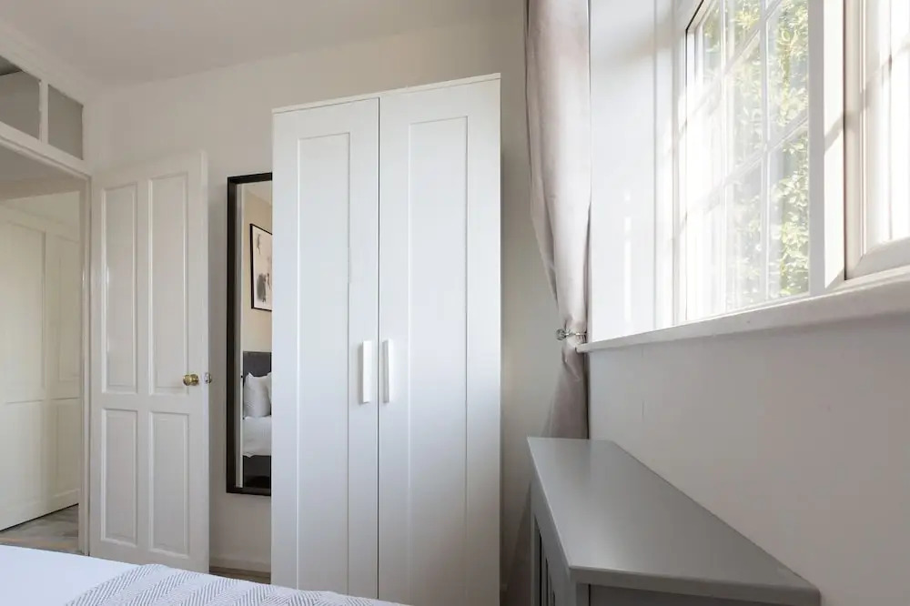 Cosy Room in Morden
