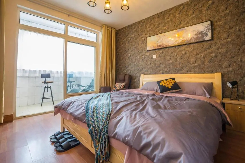 Jinan Tianqiao·Daming Lake· Locals Apartment 00130240