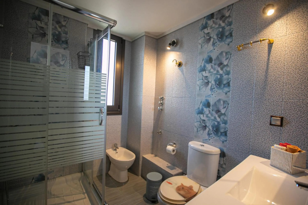 Stunning city view apt & parking space at Old town