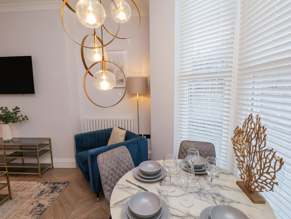 The Salisbury Apartment 201