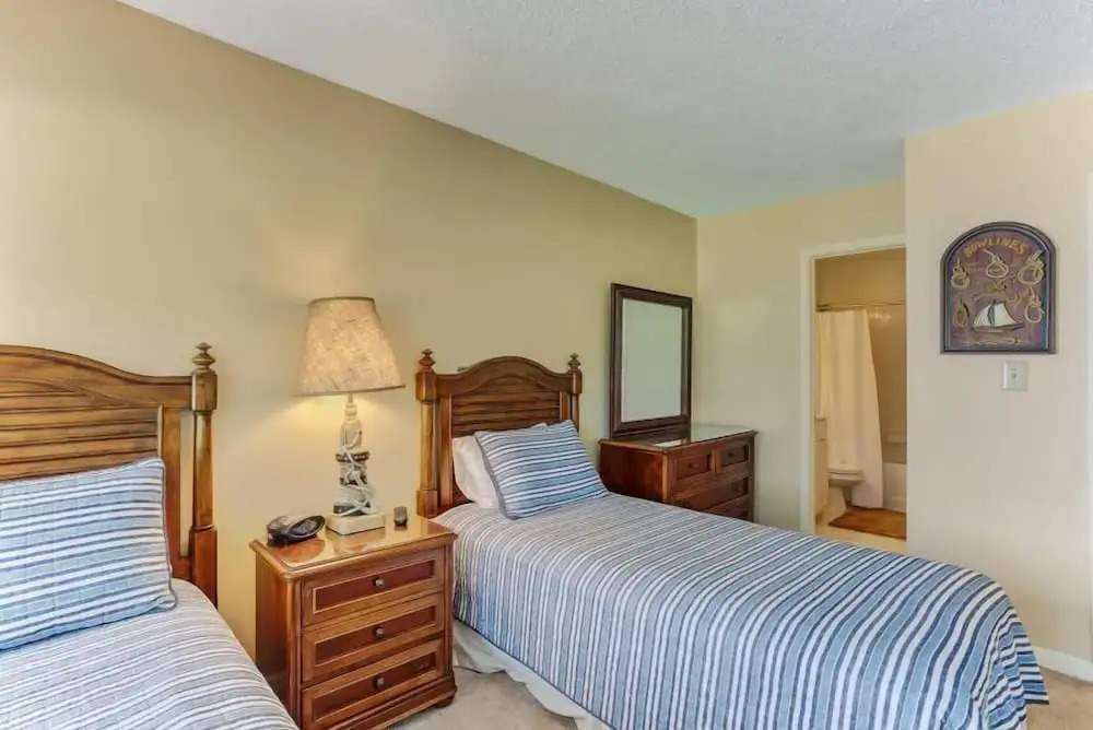 2100-beachwood