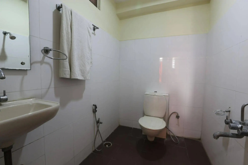 Hotel VJR Residency